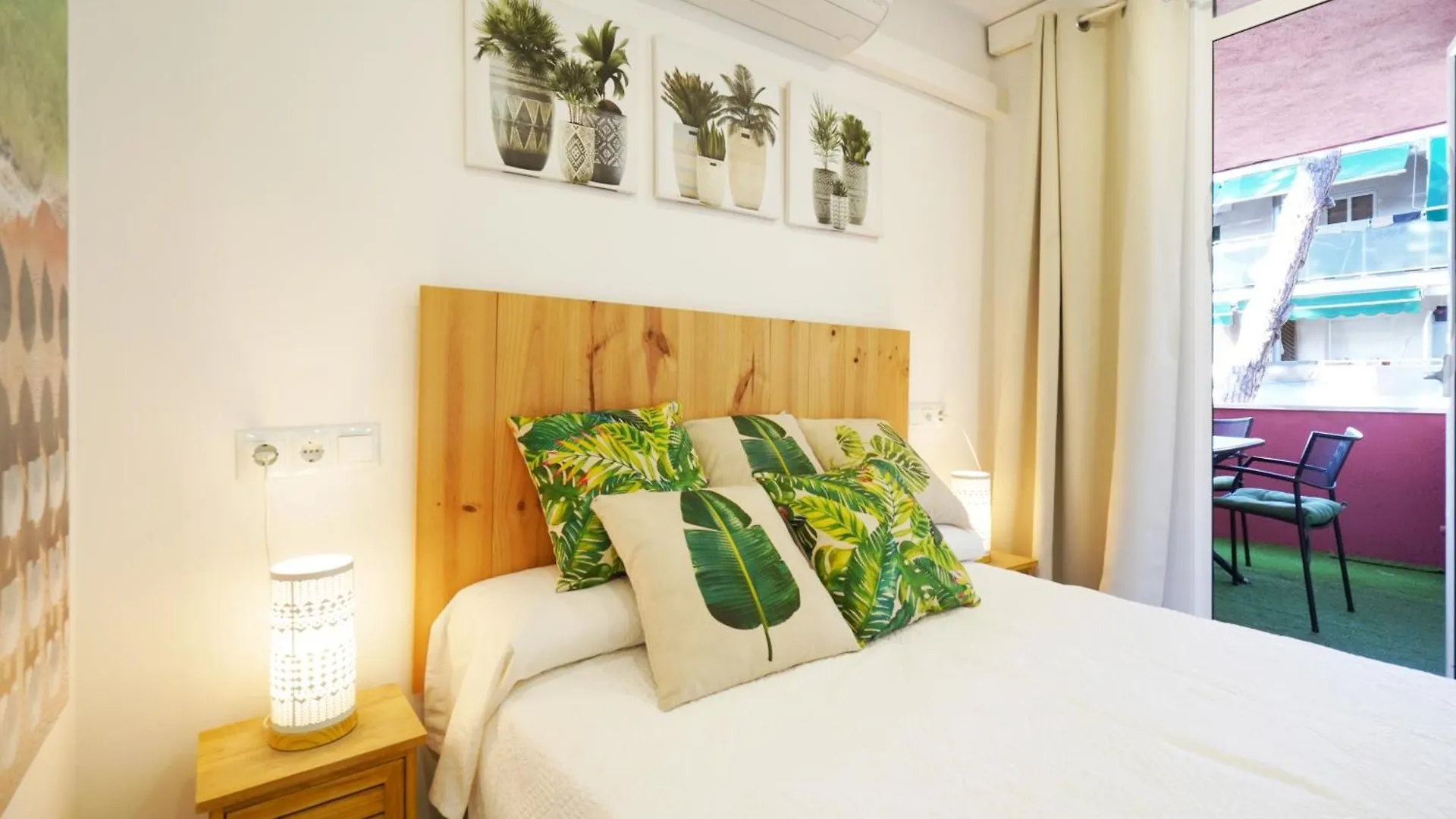 Apartment-4People-Parking-Castelledefels-Bikes-Bbq Castelldefels